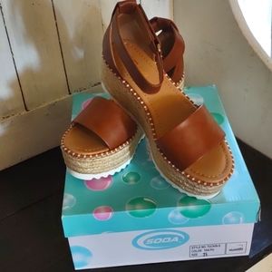 SODA Wedge Sandal